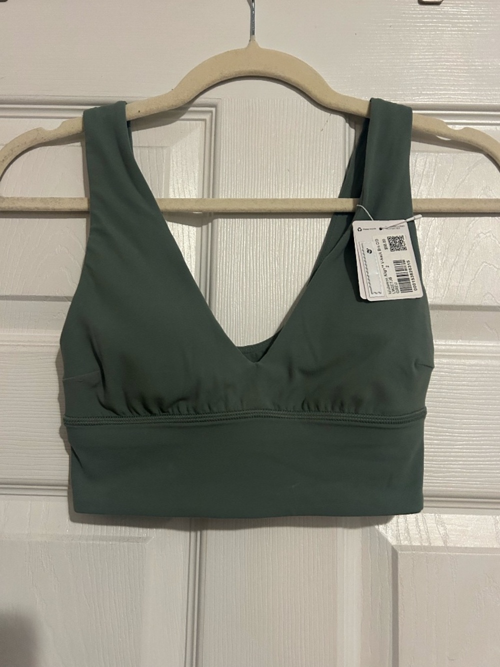 NWT Lululemon V-Neck Sports Bra